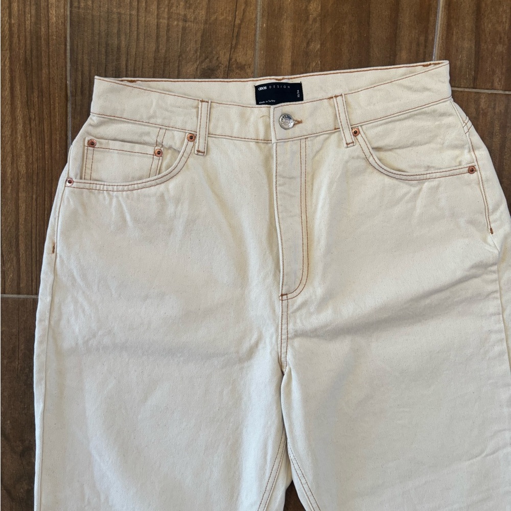 ASOS DESIGN High Waisted Mom Jeans Ecru White Tapered Leg 32/34 - Picture 4 of 9